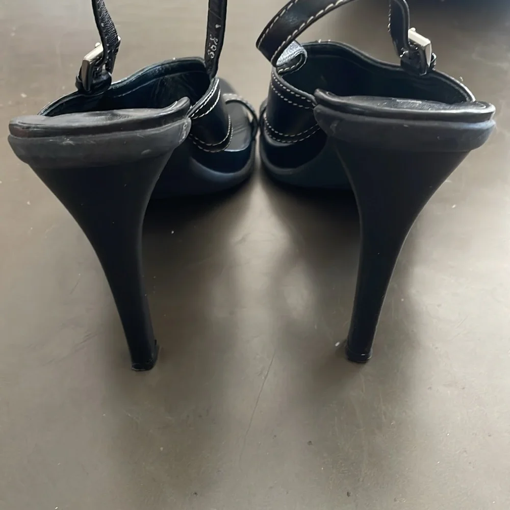 Prada preowned heels 38.5 - Picture 3 of 9